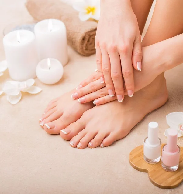 MANICURE & PEDICURE